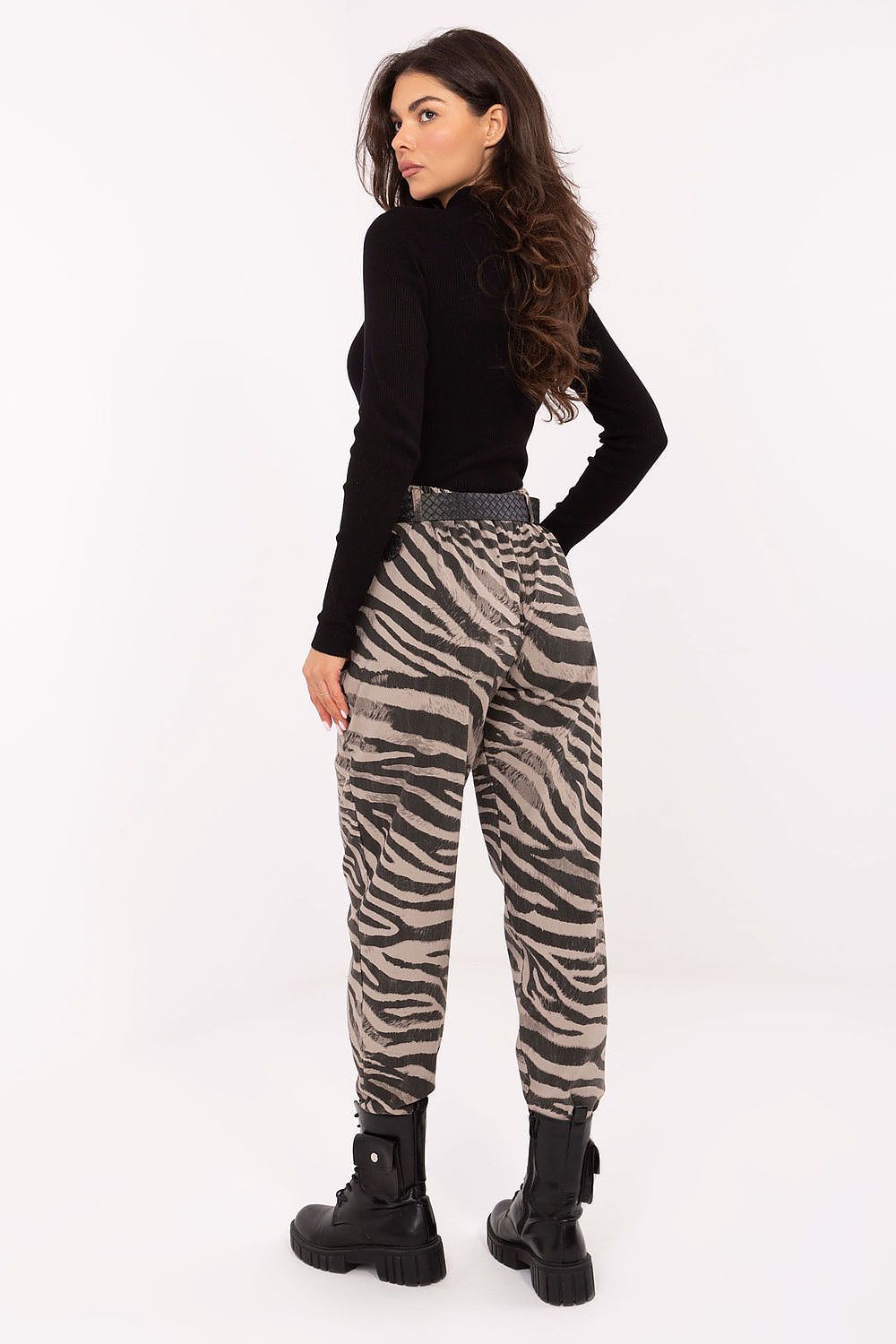Women trousers model 218440 Italy Moda
