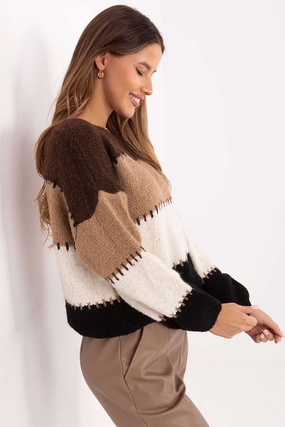 Jumper model 219186 Italy Moda