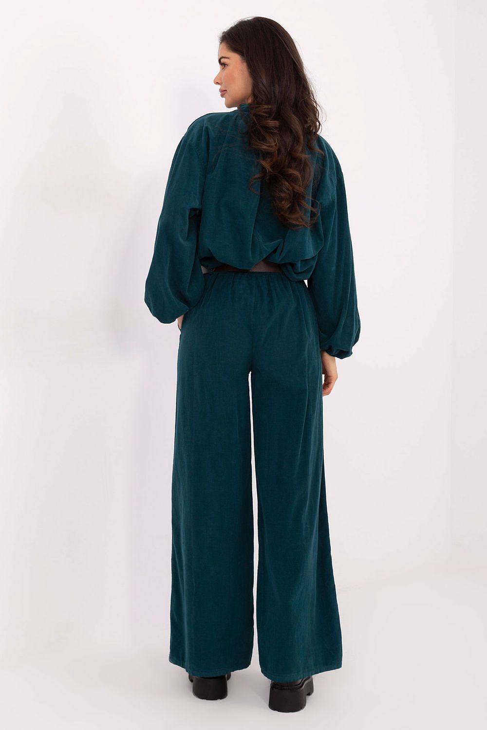 Women trousers model 220284 Italy Moda