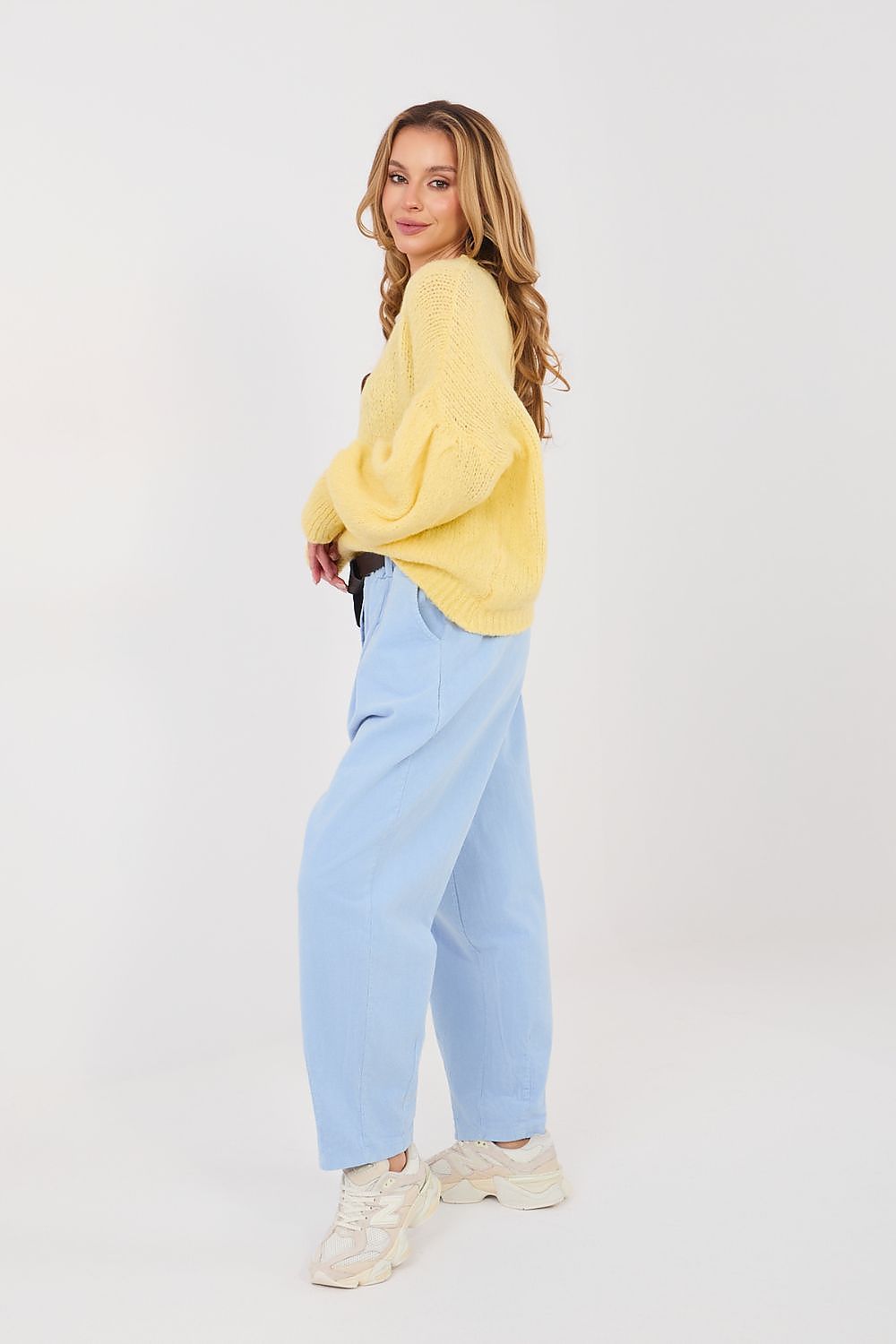 corduroy trousers model 224381 Italy Moda