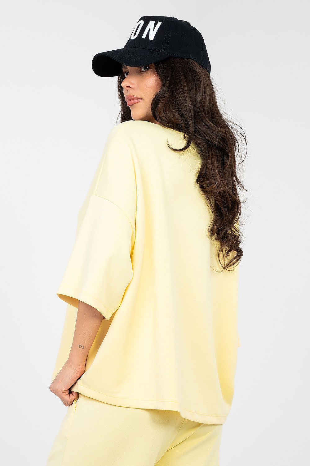 Blouse model 224646 Rue Paris