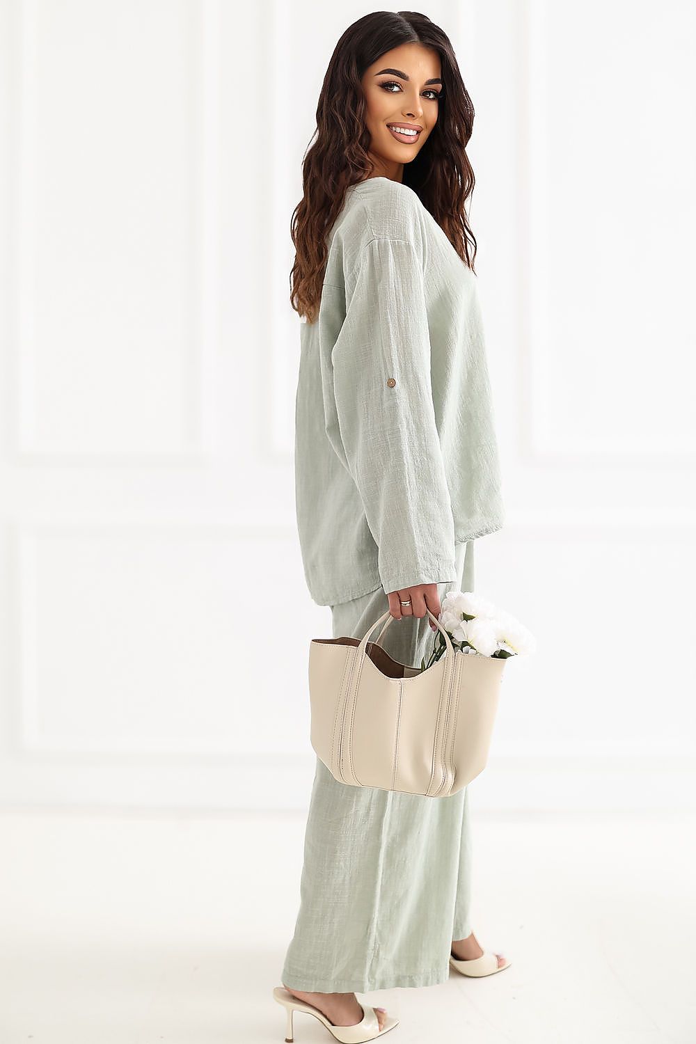 Women trousers model 226445 Italy Moda