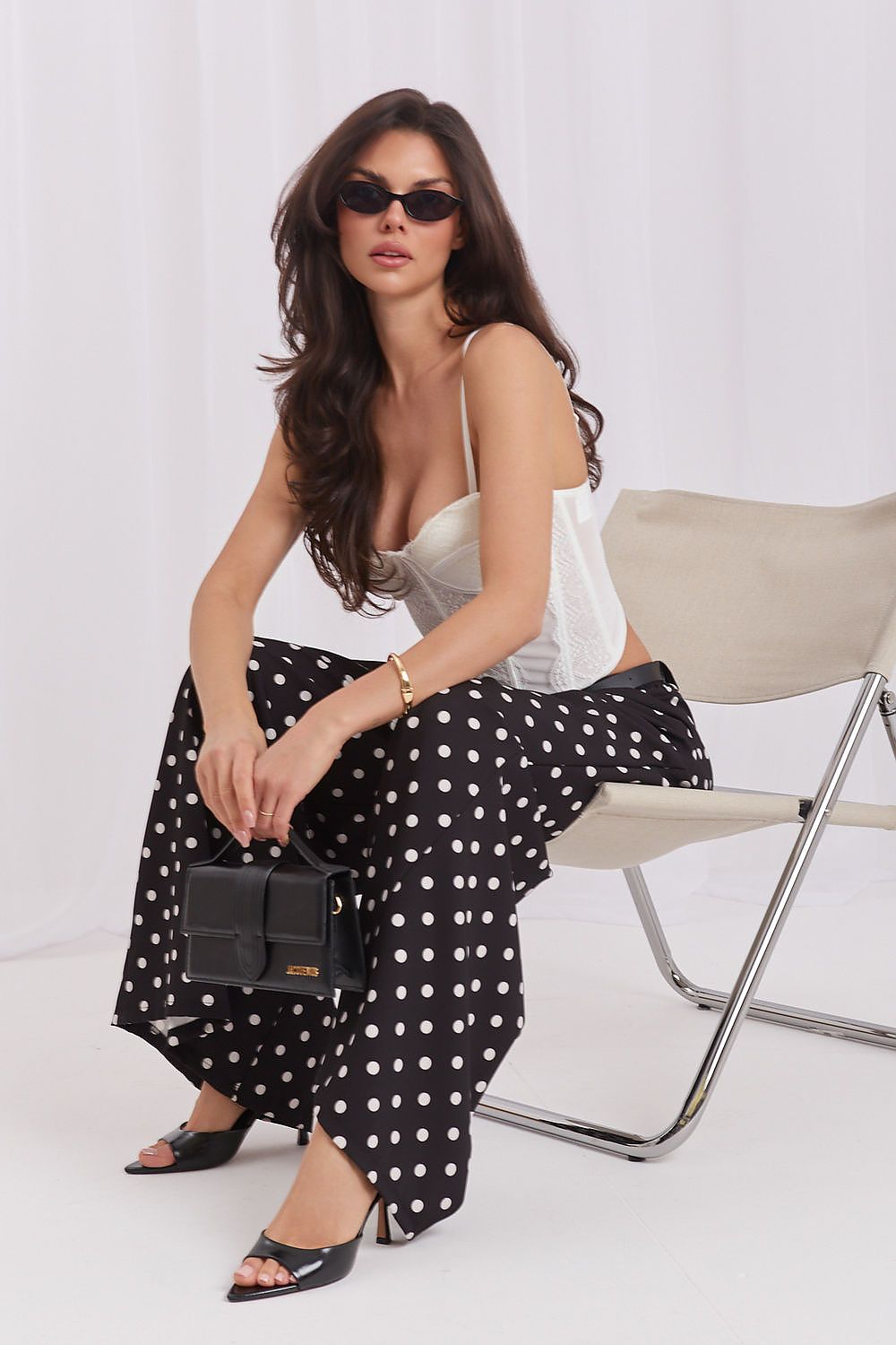 Women trousers model 228416 Italy Moda