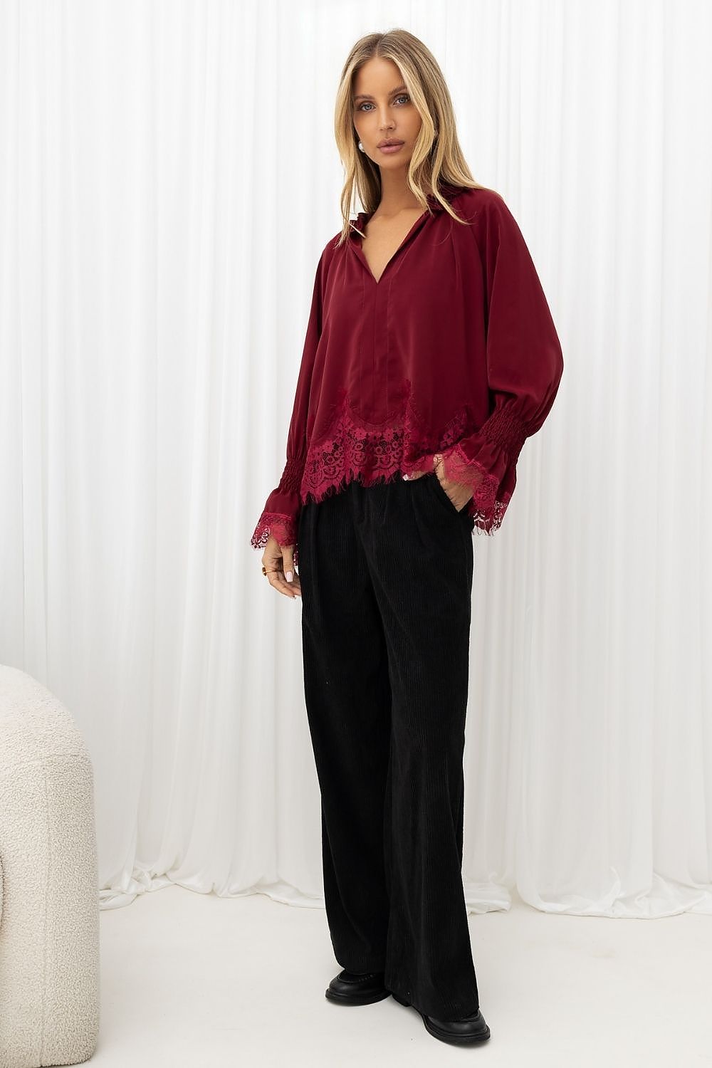 corduroy trousers model 232405 Italy Moda