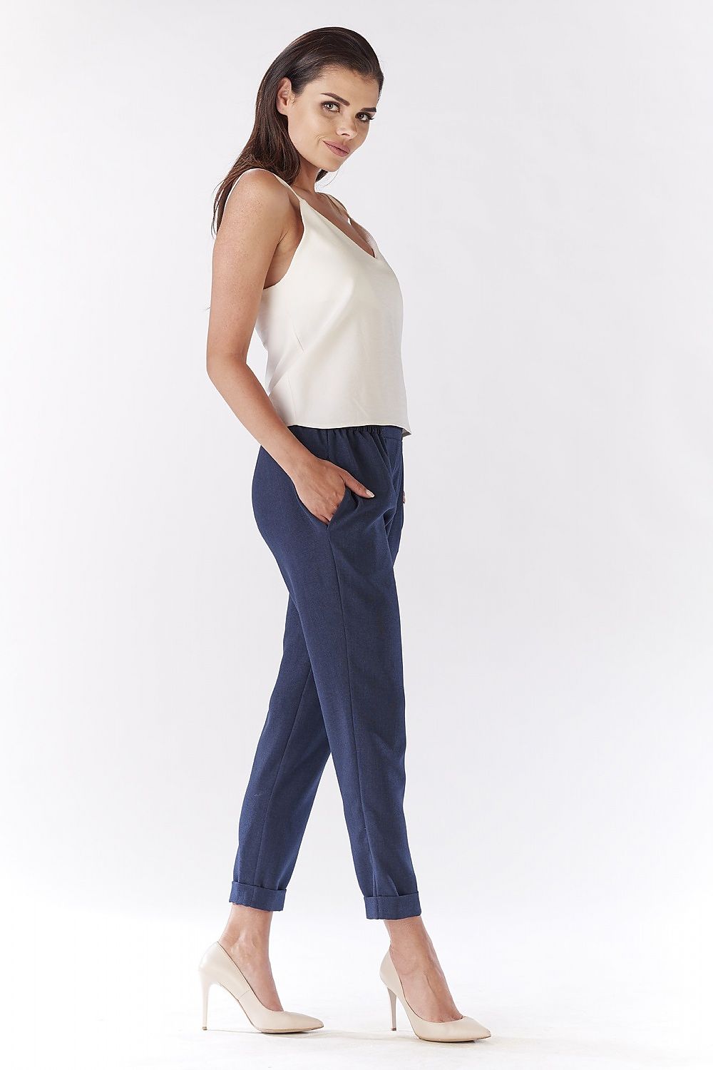 Women trousers model 144695 awama