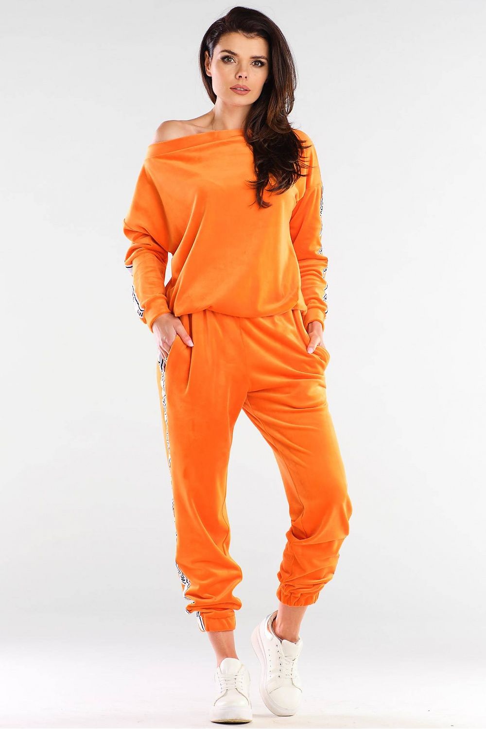 Tracksuit trousers model 154804 awama
