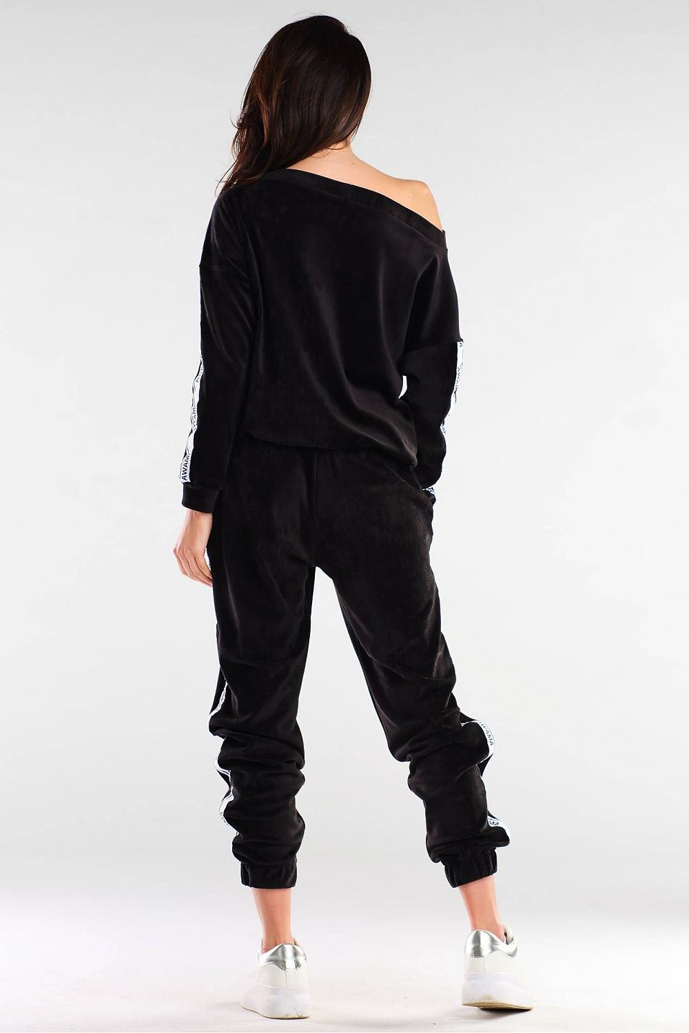 Tracksuit trousers model 154806 awama