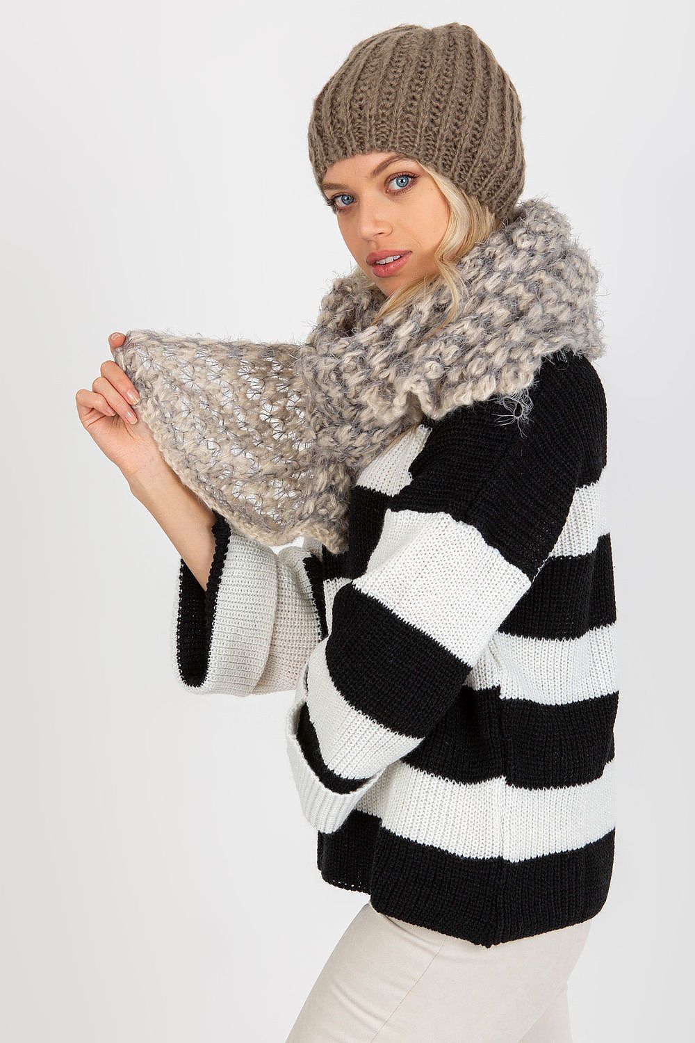Shawl model 174877 Factory Price
