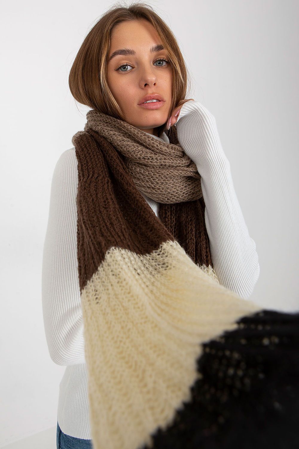 Shawl model 185902 Factory Price