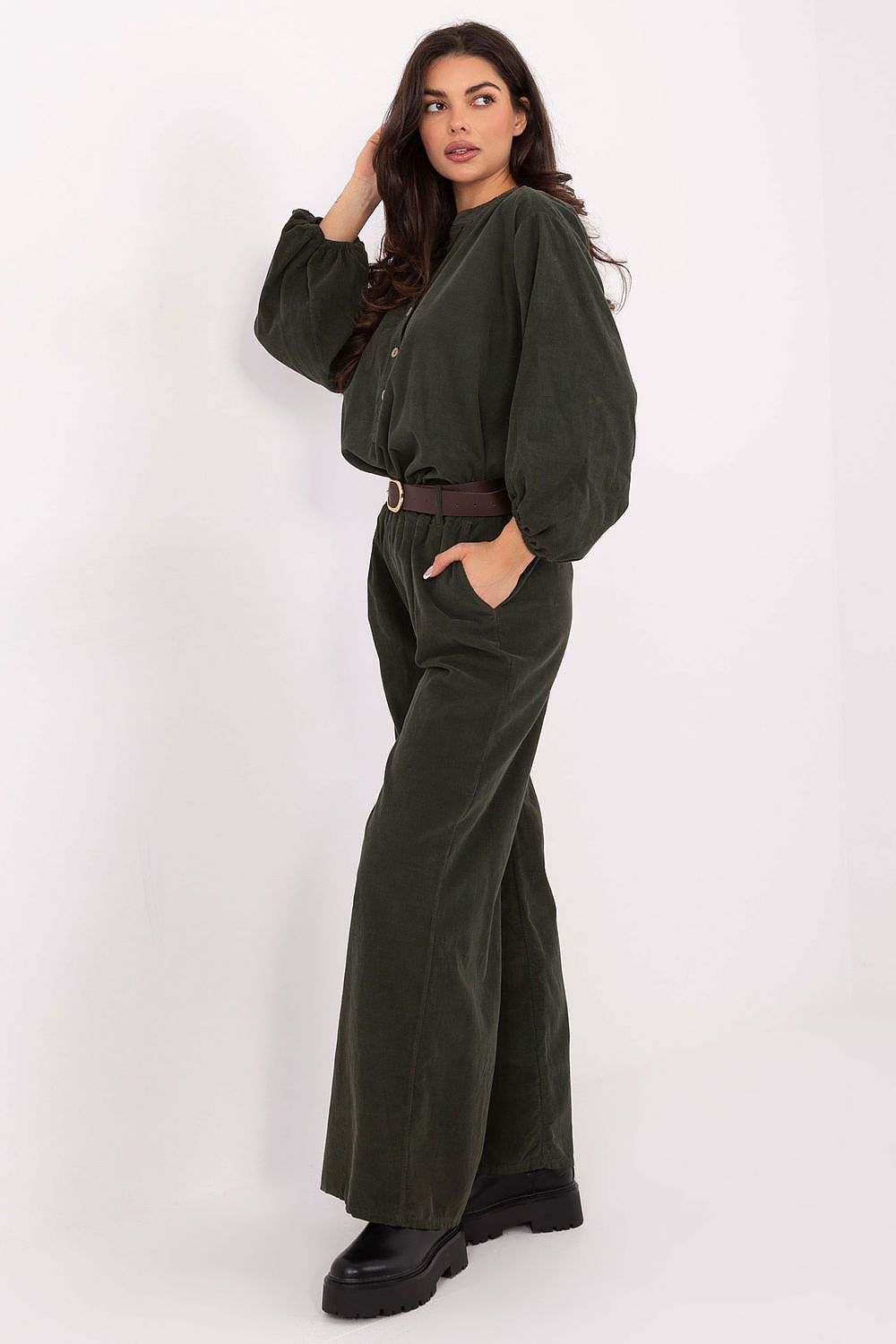  Women trousers model 220283 Italy Moda 