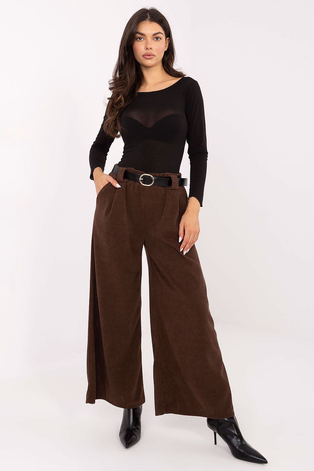  Women trousers model 220874 Rue Paris 