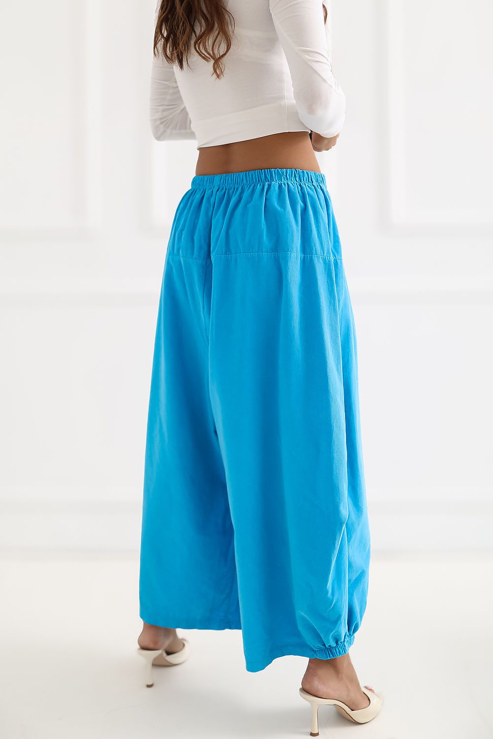  corduroy trousers model 226455 Italy Moda 