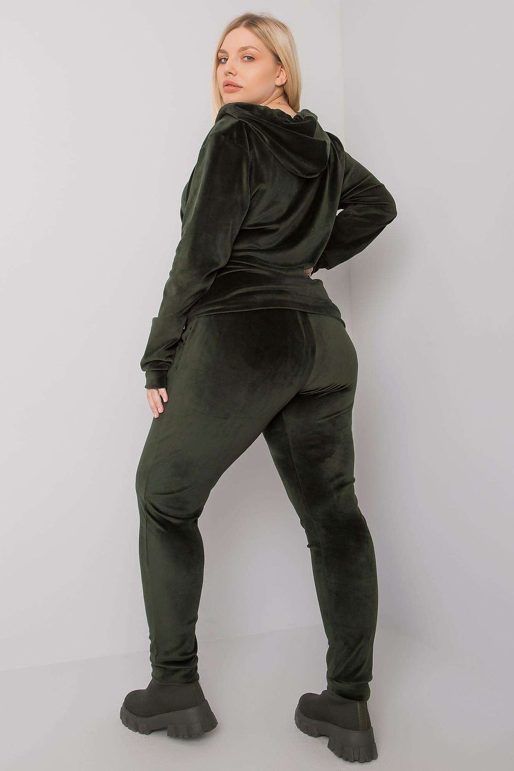  Plus size set model 171041 Relevance 