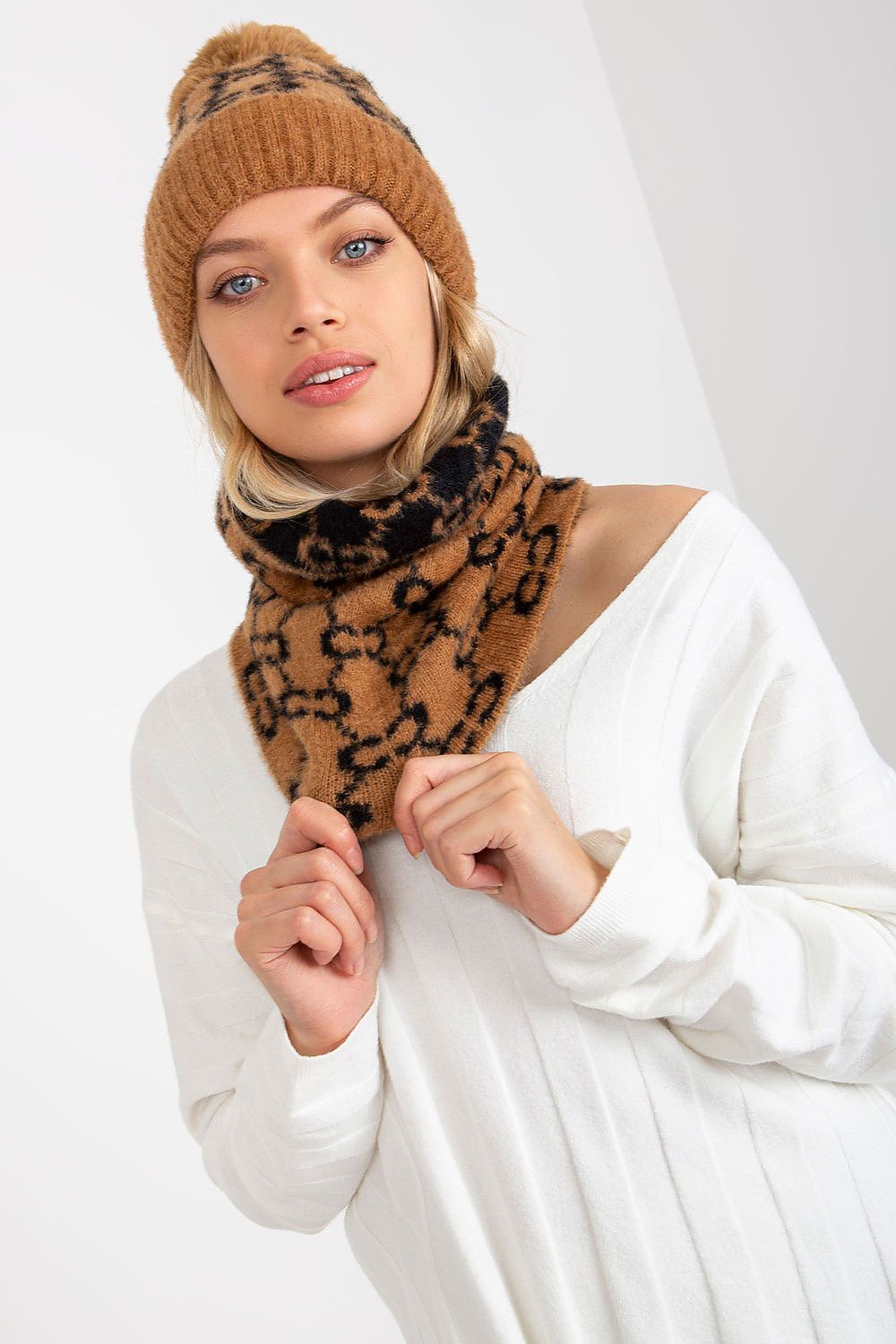  Infinity Scarf model 185919 Factory Price 