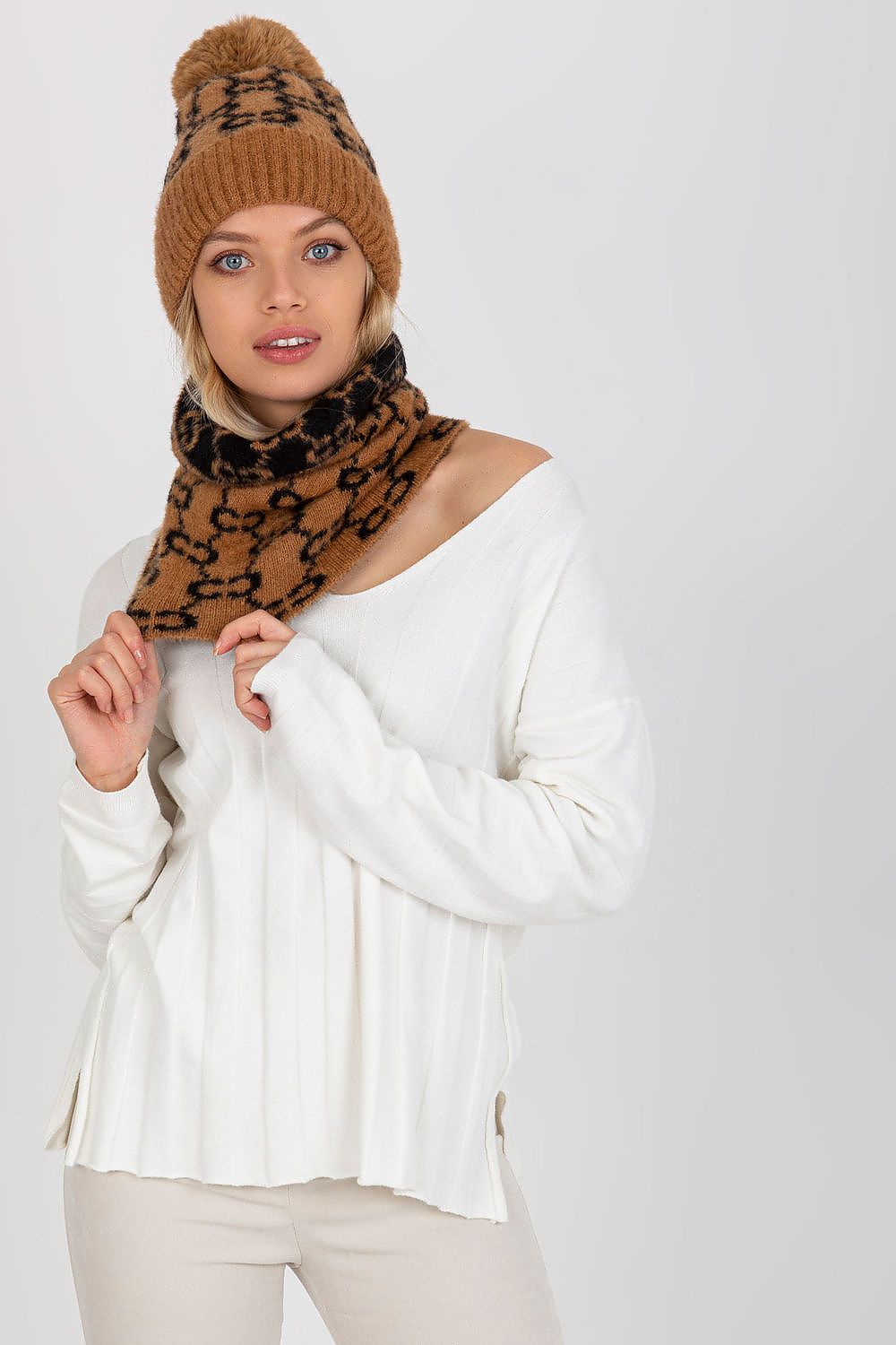  Infinity Scarf model 185919 Factory Price 